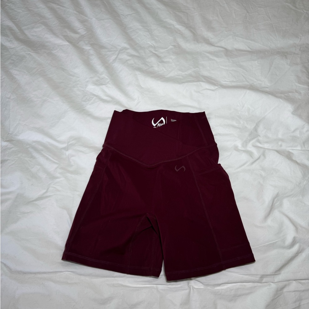 Women’s TLF Workout Set - Picture 2 of 4